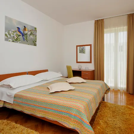 Apartmani Trogir Апартаменты *
