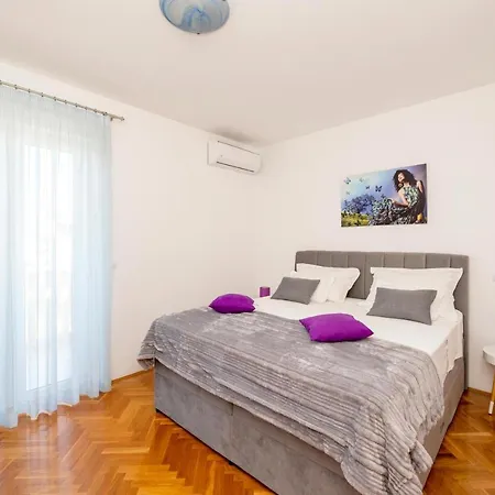 Apartmani Trogir Apartment *