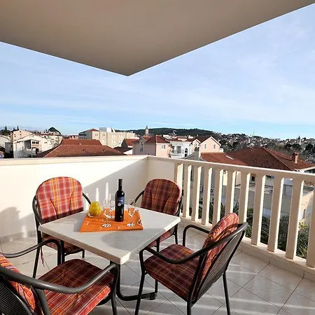 Apartmani Trogir Апартаменты *