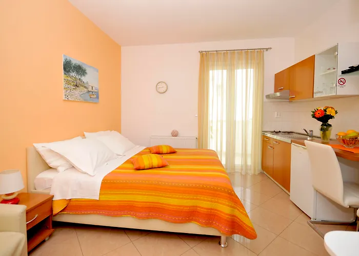 شقة Apartmani Trogir