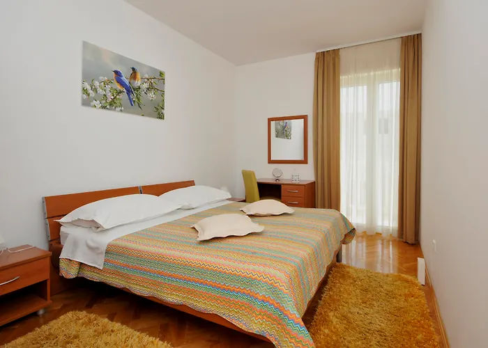 Apartmani Trogir شقة *