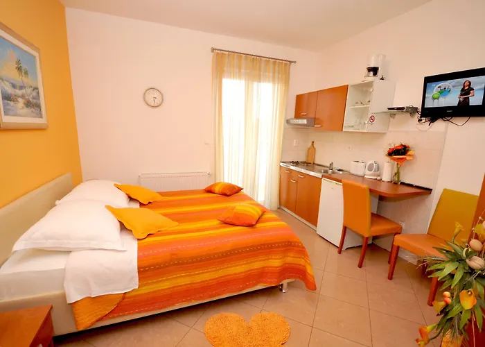 Apartmani Trogir شقة تروغير