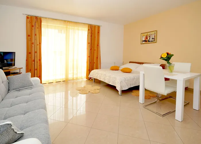 Apartmani Trogir شقة