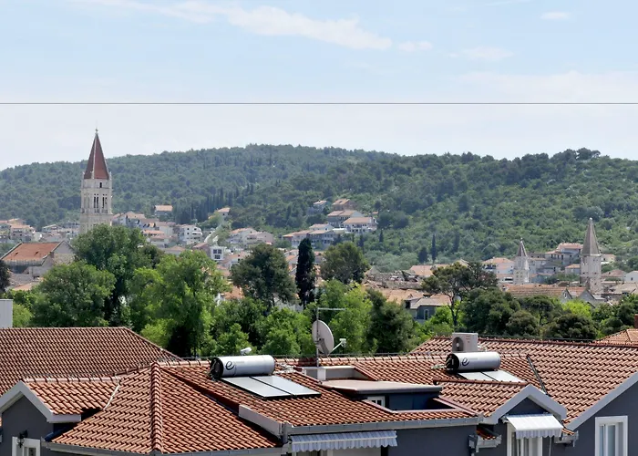 شقة Apartmani Trogir *