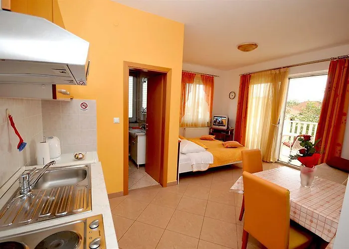 Apartmani Trogir تروغير