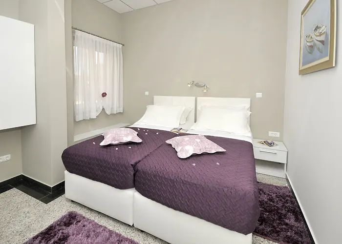 Apartmani Trogir * تروغير