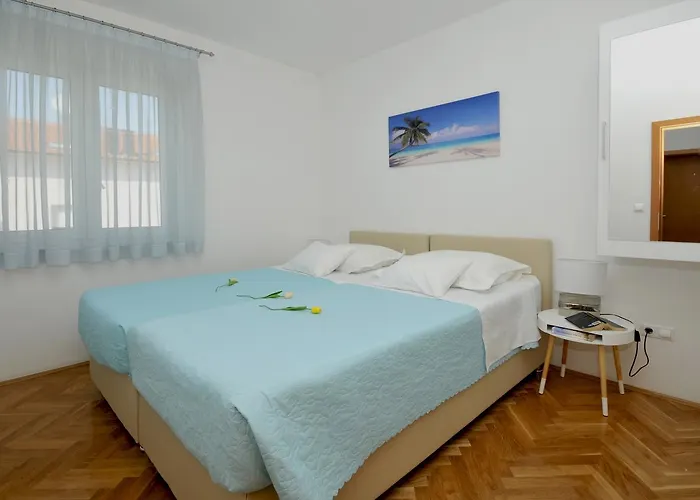 Apartmani Trogir شقة *
