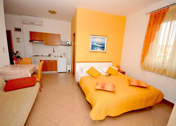 شقة Apartmani Trogir