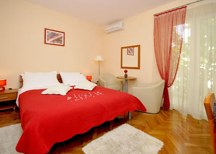 Apartmani Trogir Трогір
