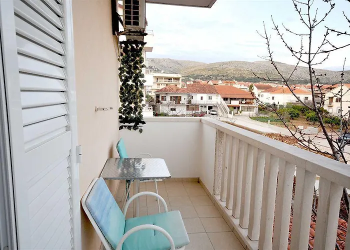 Апартаменти Apartmani Trogir
