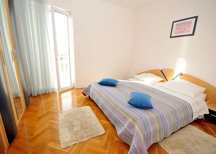 Apartmani Trogir Апартаменти