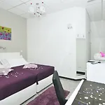 托里吉尔公寓酒店 *