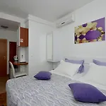 托里吉尔公寓酒店 *